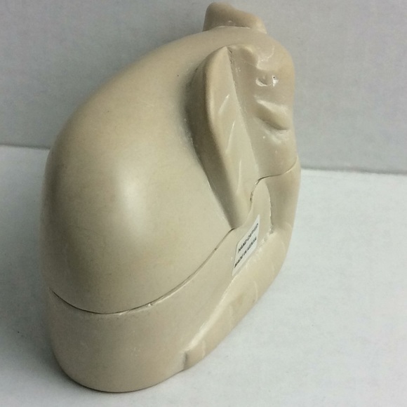 Soapstone Elephant Trinket Box 5”X3”X2” Kenya - Picture 4 of 6